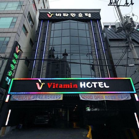 Vitamin Hotel Busan Buitenkant foto