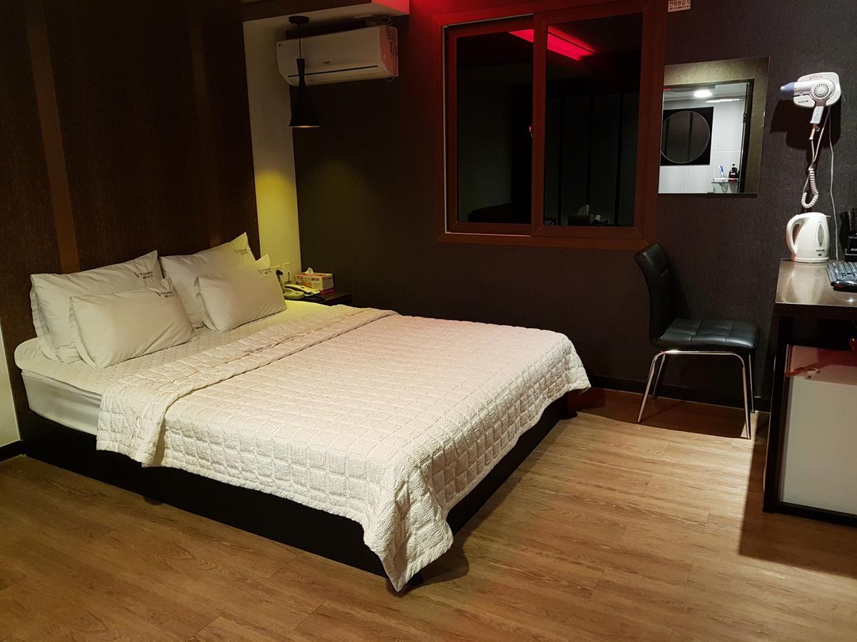 Vitamin Hotel Busan Buitenkant foto