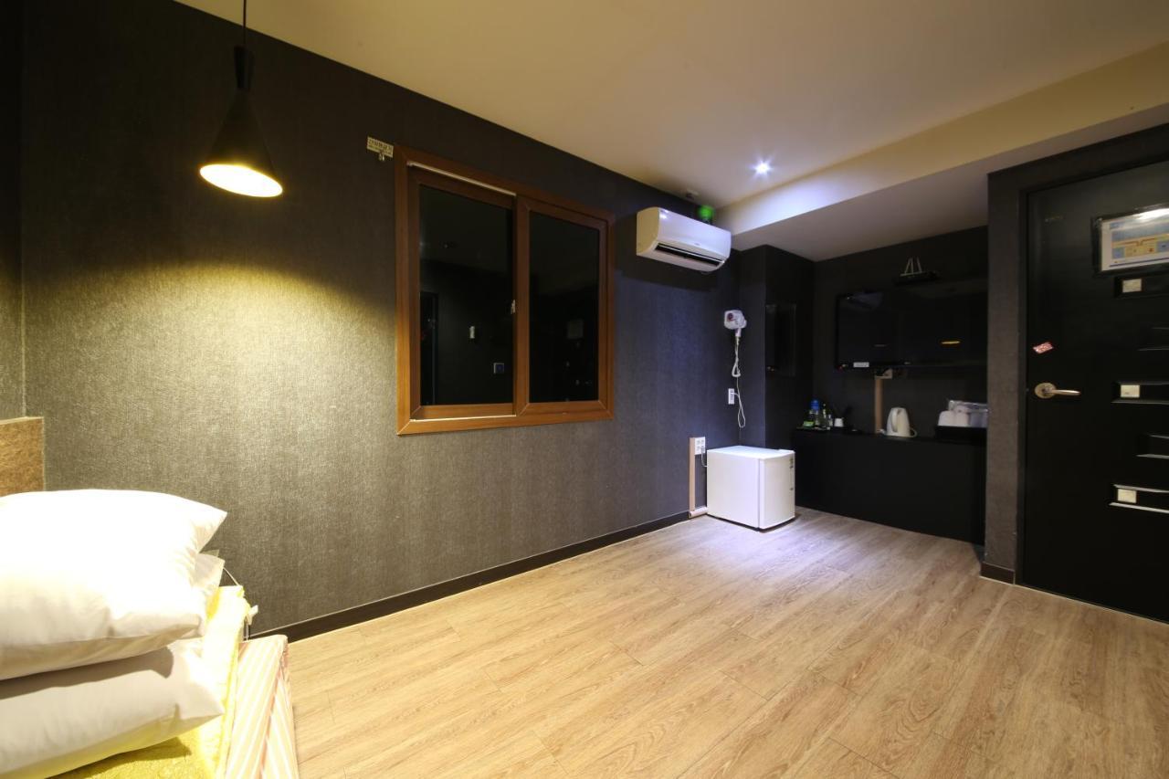 Vitamin Hotel Busan Buitenkant foto